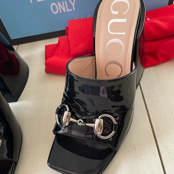 Gucci Sandals - Picture 3 of 6